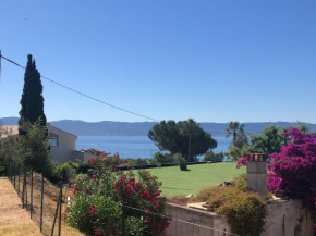 Ajaccio appartement 4 couchages, climatisé a 150m de la plage route des sanguinaires, parking privé